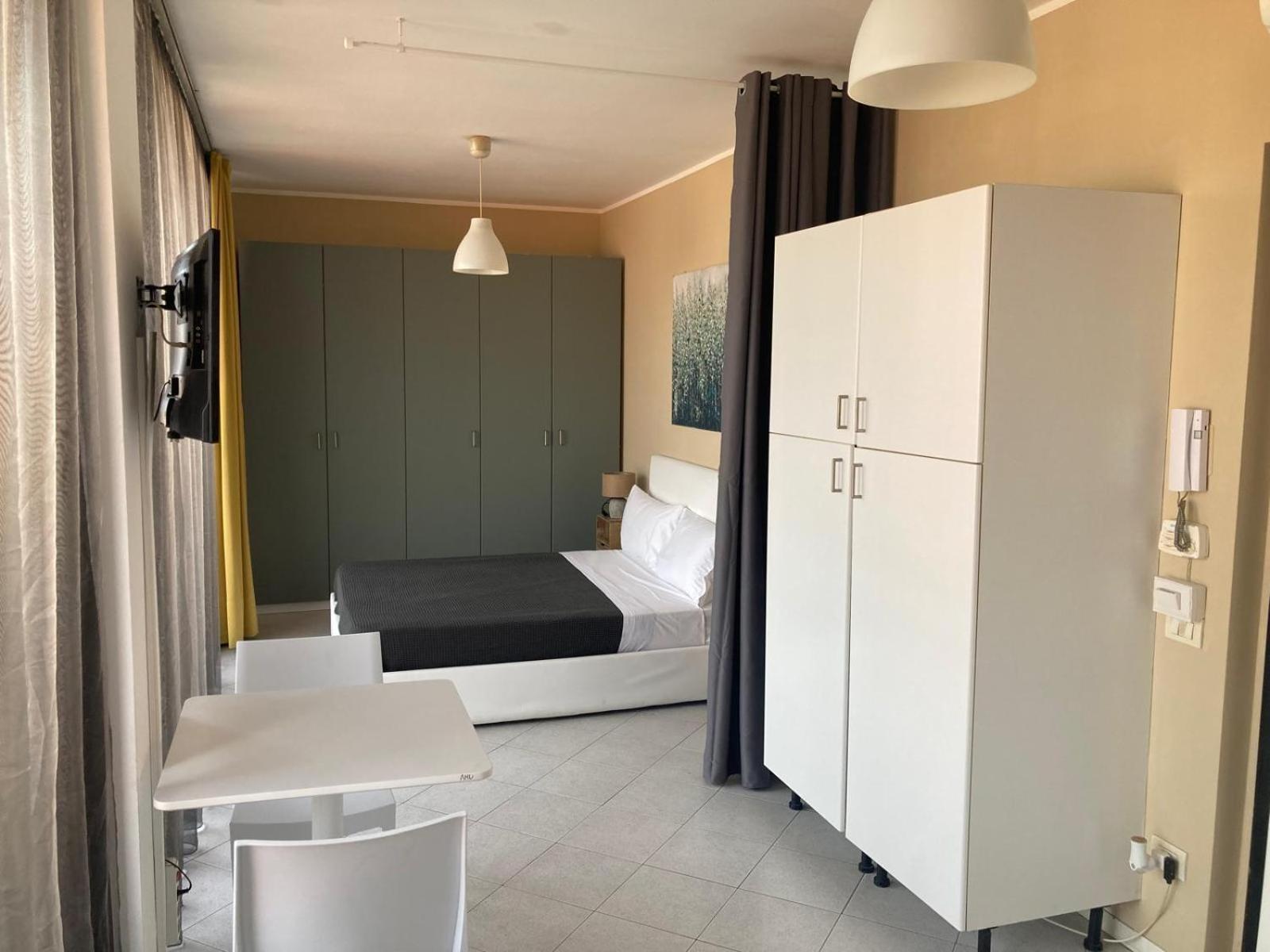 Gerenzano Apartments Екстериор снимка